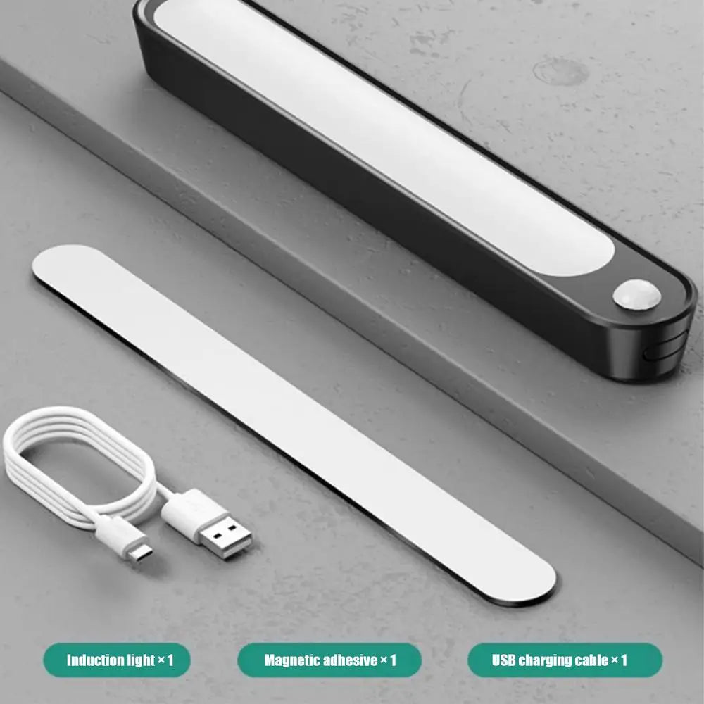 مصباح LED أوتوماتيكي بمستشعر حركة قابل لإعادة الشحن عبر USB